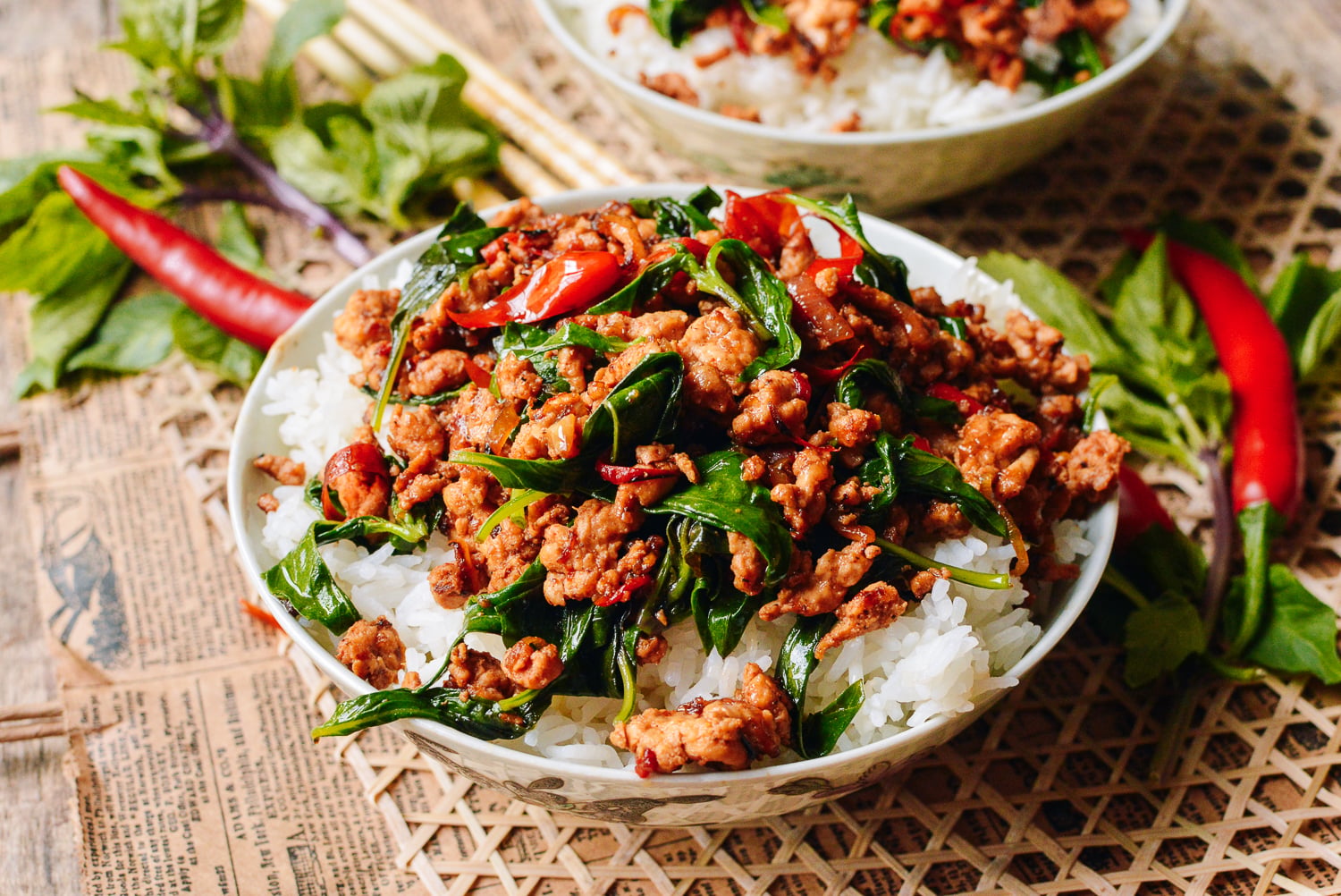 Thai Basil Chicken (Easy Gai Pad Krapow), by geagle.miooashdv.tk