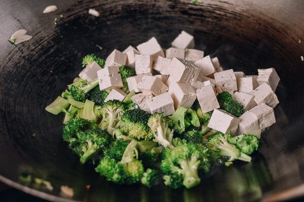 10-Minute Broccoli Tofu Bowls, by geagle.miooashdv.tk