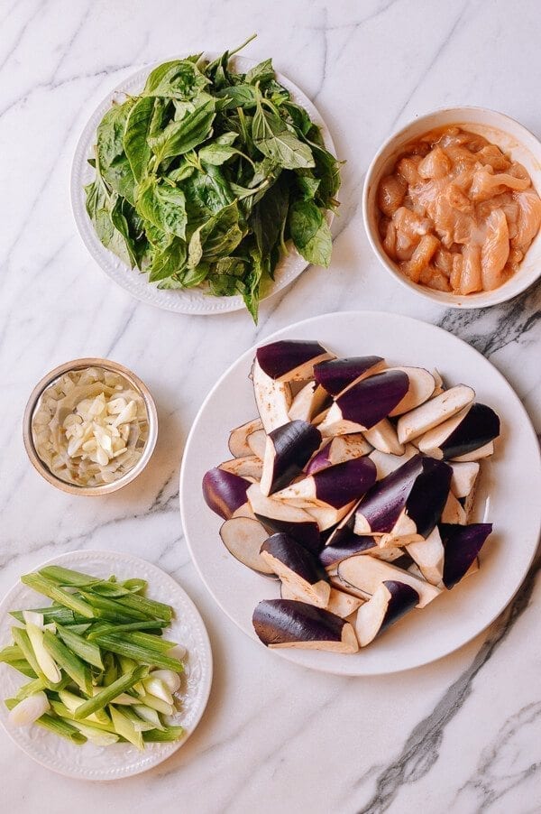 Thai Eggplant Stir-fry with Chicken & Basil, by geagle.miooashdv.tk