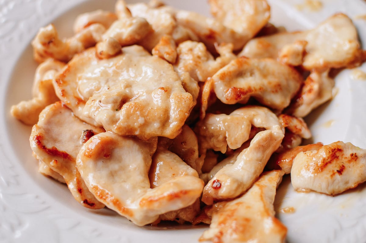Seared chicken slices, by geagle.miooashdv.tk