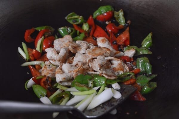 Adding chicken to stir-fry, by geagle.miooashdv.tk