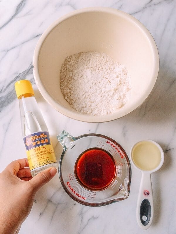 Lotus Mooncakes with Salted Egg Yolks, by geagle.miooashdv.tk
