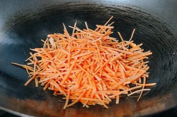 Caramelized Soy Sauce Noodles with Sweet Potato & Mushrooms, by geagle.miooashdv.tk