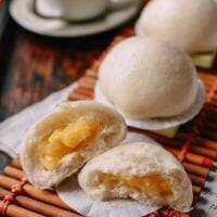 Cantonese Steamed Custard Buns (Nai Wong Bao), by geagle.miooashdv.tk