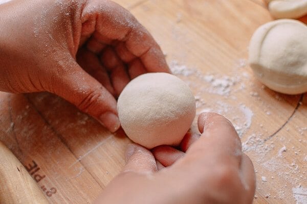 Cantonese Steamed Custard Buns (Nai Wong Bao), by geagle.miooashdv.tk
