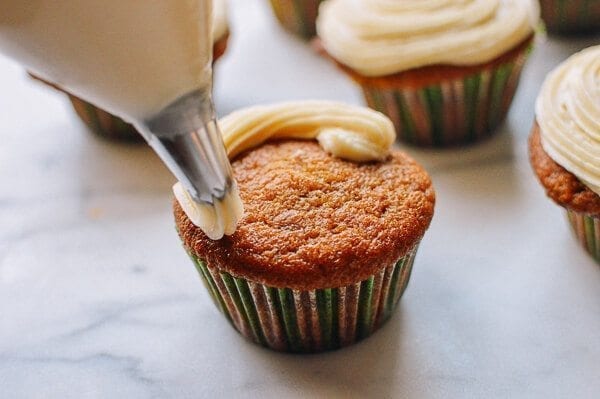 Pumpkin Cupcakes with Maple Vanilla Buttercream, by geagle.miooashdv.tk