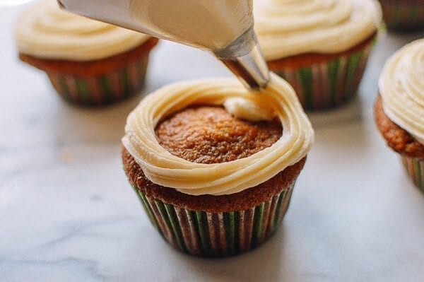 Pumpkin Cupcakes with Maple Vanilla Buttercream, by geagle.miooashdv.tk