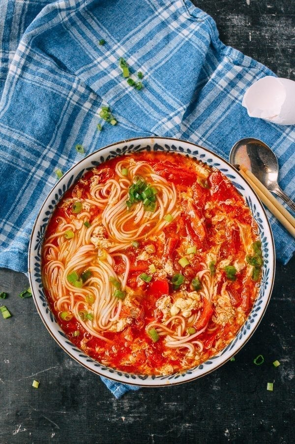 10-Minute Tomato Egg Drop Noodle Soup