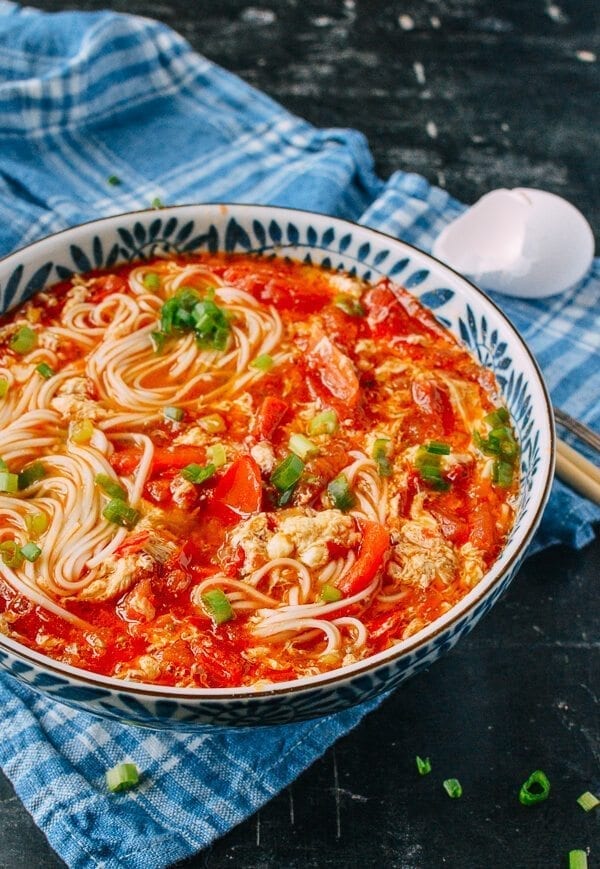 25 Last minute meals - 10-Minute Tomato Egg Drop Noodle Soup, by geagle.miooashdv.tk