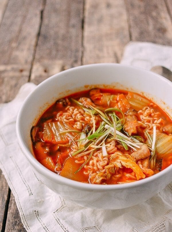 Quick and Easy Kimchi Ramen, by geagle.miooashdv.tk