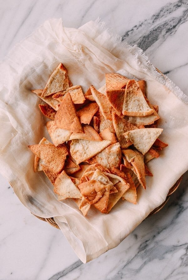 Pita Chips & Hummus, by geagle.miooashdv.tk