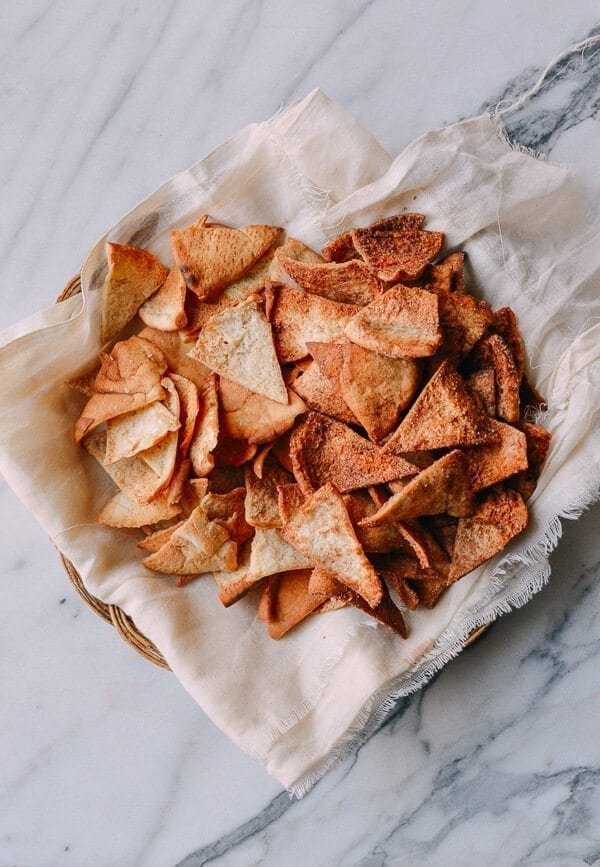 Pita Chips & Hummus, by geagle.miooashdv.tk