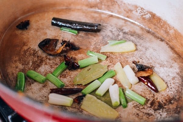 Braised Pork Trotters with Soybeans, by geagle.miooashdv.tk
