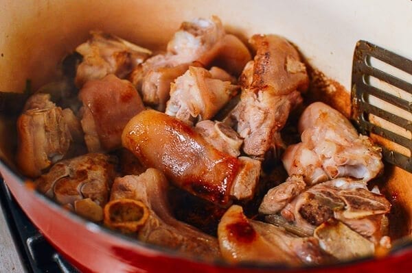 Braised Pork Trotters with Soybeans, by geagle.miooashdv.tk