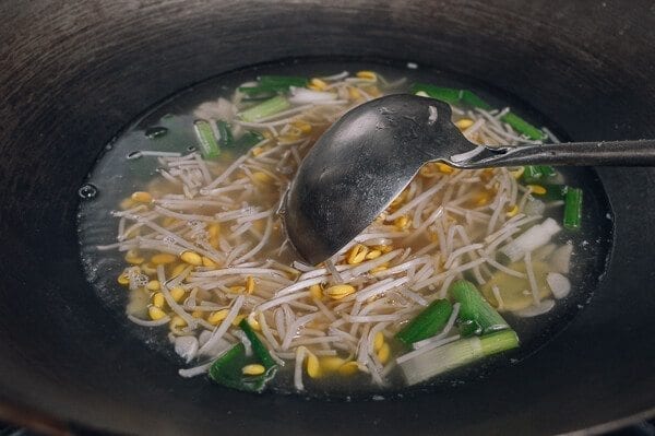 Sichuan Boiled Fish (Shui Zhu Yu, 水煮鱼), by geagle.miooashdv.tk