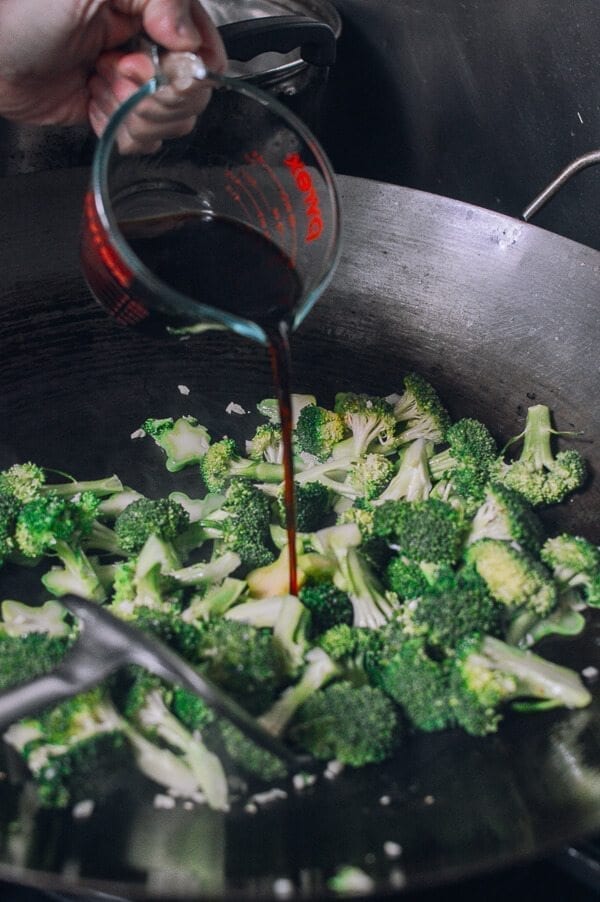 Takeout-Style Broccoli with Garlic Sauce, by geagle.miooashdv.tk