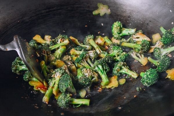 Takeout-Style Broccoli with Garlic Sauce, by geagle.miooashdv.tk