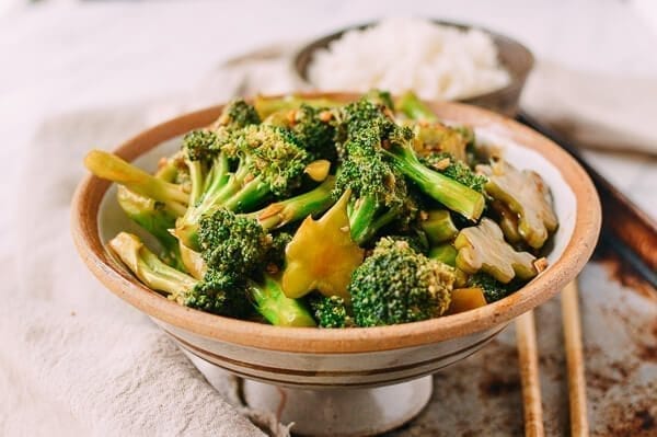 Takeout-Style Broccoli with Garlic Sauce, by geagle.miooashdv.tk