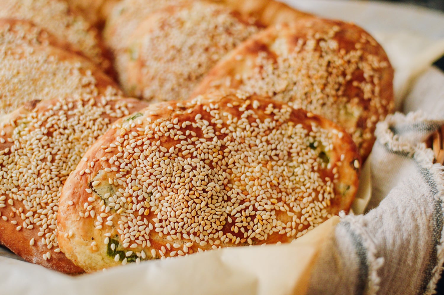 Shanghai Da Bing Sesame Pancake, 上海大饼, by geagle.miooashdv.tk