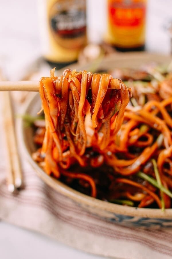 Soy Sauce Braised Wild Mushroom Noodles, by geagle.miooashdv.tk