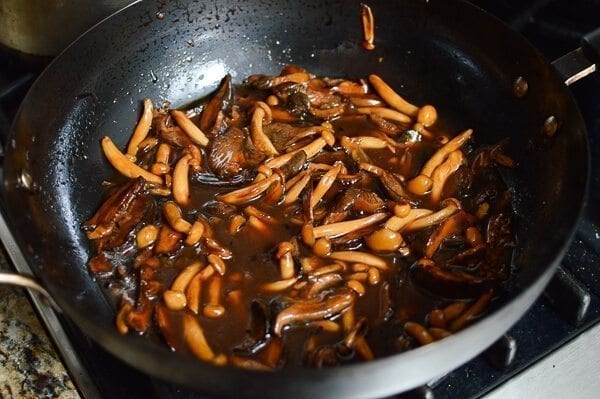 Soy Sauce Braised Wild Mushroom Noodles, by geagle.miooashdv.tk