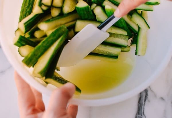Chinese Pickled Cucumbers, by geagle.miooashdv.tk