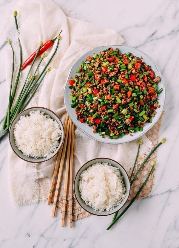 Garlic Chive stir fry with Pork, by geagle.miooashdv.tk