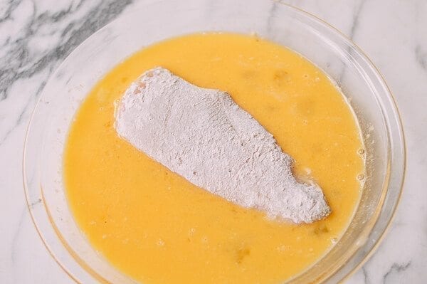 Dredged chicken breast in egg, by geagle.miooashdv.tk