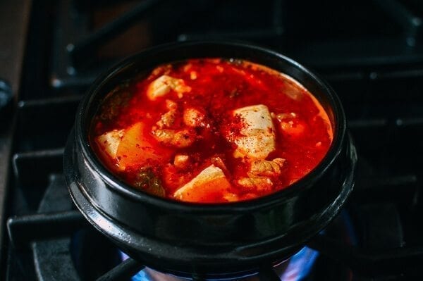 Soondubu Jigae (Korean Soft Tofu Stew), by geagle.miooashdv.tk