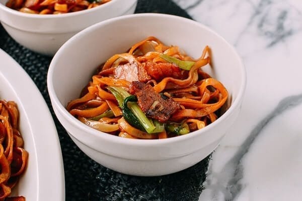 Bacon & Scallion Egg Noodle Stir-fry, by geagle.miooashdv.tk