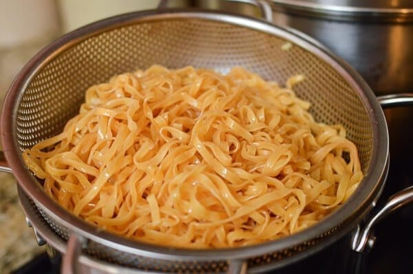 Bacon & Scallion Egg Noodle Stir-fry, by geagle.miooashdv.tk