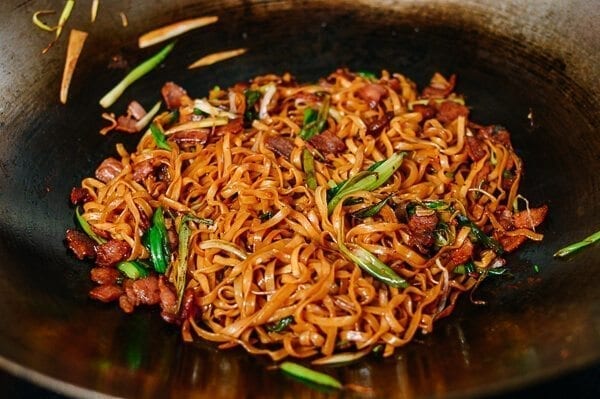 Bacon & Scallion Egg Noodle Stir-fry, by geagle.miooashdv.tk