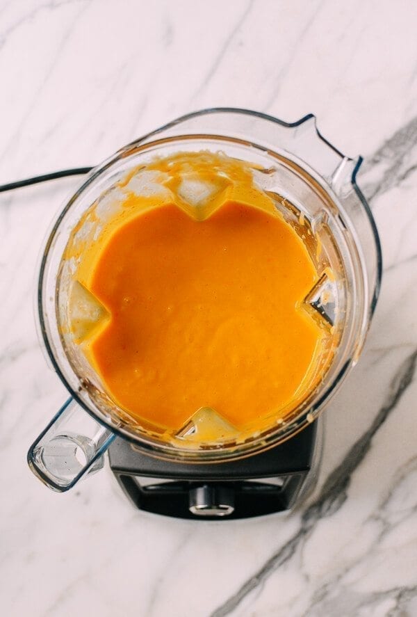 Curried Squash Soup with Red Curry Butter Croutons, by geagle.miooashdv.tk