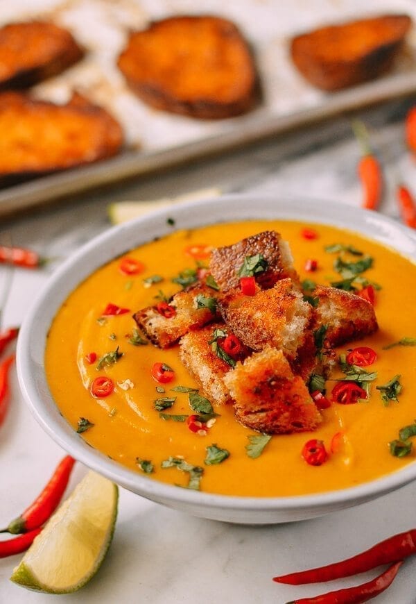 Curried Squash Soup with Red Curry Butter Croutons, by geagle.miooashdv.tk