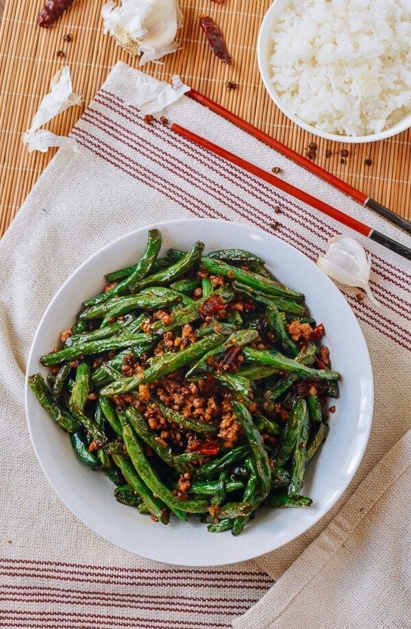Gan Bian Si Ji Dou - Sichuan Dry Fried String Beans, by geagle.miooashdv.tk