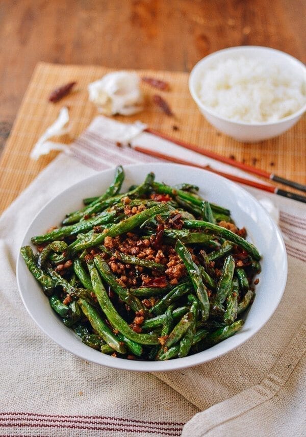 Gan Bian Si Ji Dou - Sichuan Dry Fried String Beans, by geagle.miooashdv.tk