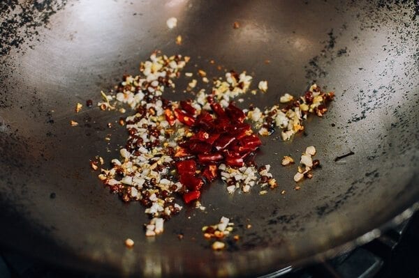 Gan Bian Si Ji Dou - Sichuan Dry Fried String Beans, by geagle.miooashdv.tk
