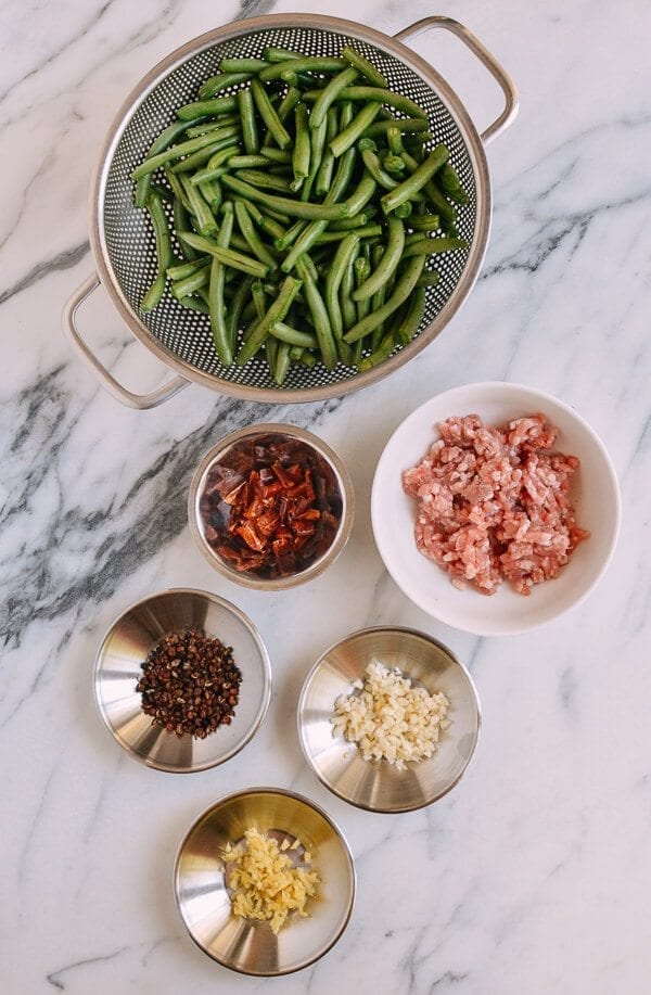Gan Bian Si Ji Dou - Sichuan Dry Fried String Beans, by geagle.miooashdv.tk
