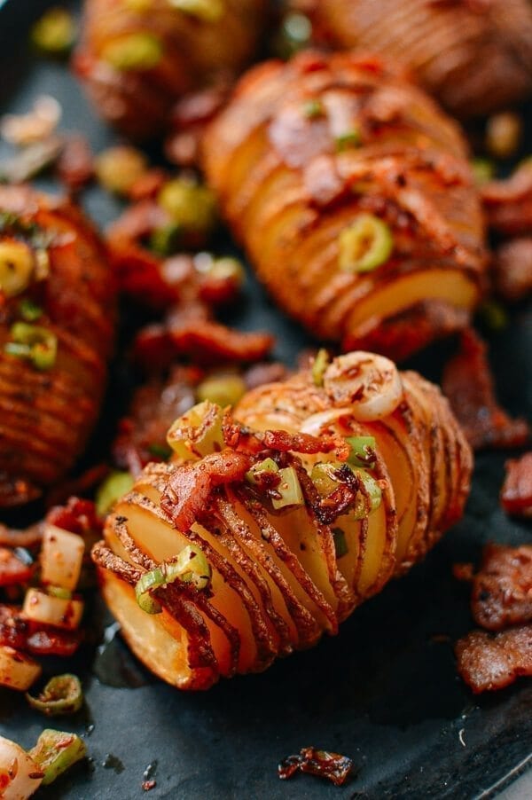 Crispy Hasselback Potatoes with Spicy Bacon Scallion Relish, by geagle.miooashdv.tk
