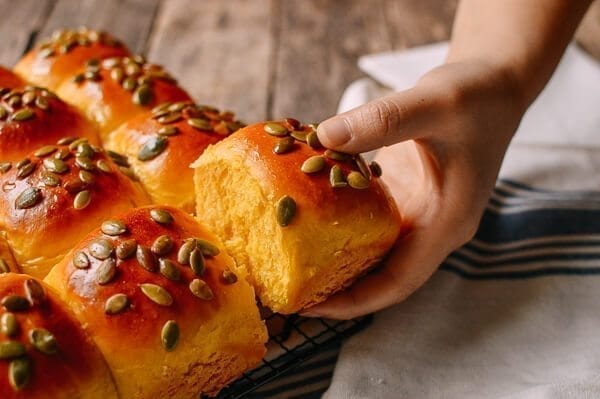 Pumpkin Dinner Rolls, by geagle.miooashdv.tk