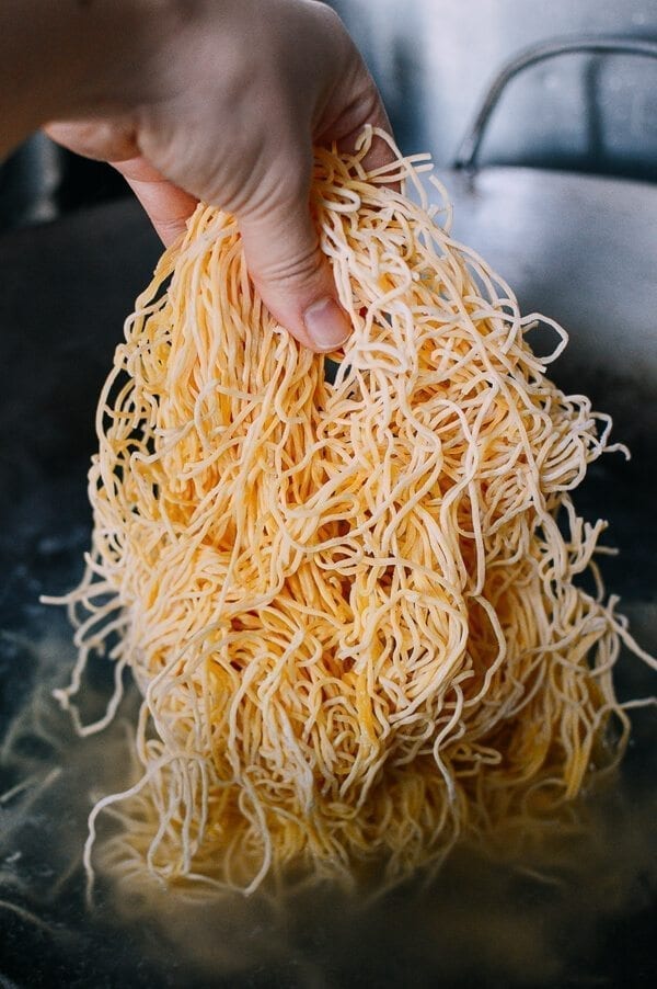 Hong Kong Style Shrimp Chow Mein Noodles, by geagle.miooashdv.tk