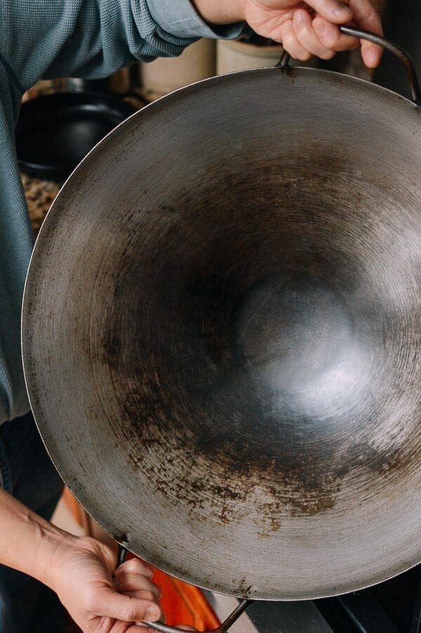 What is the Best Wok to Buy?