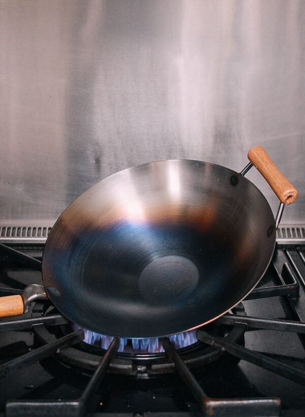 How to Season a Wok and Daily Wok Care by geagle.miooashdv.tk