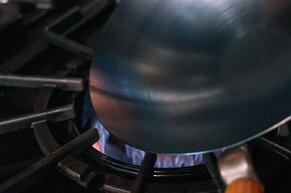 How to Season a Wok and Daily Wok Care by geagle.miooashdv.tk