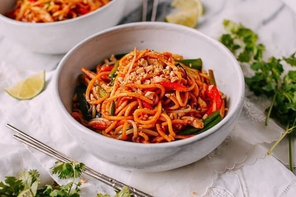 Red Curry Noodles with Chicken, by geagle.miooashdv.tk