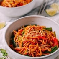 Red Curry Noodles with Chicken, by geagle.miooashdv.tk