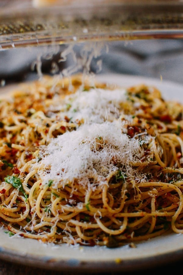Spaghetti with Breadcrumbs & Anchovies, by geagle.miooashdv.tk