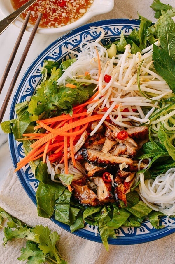 Vietnamese Rice Noodle Salad with Chicken, by geagle.miooashdv.tk