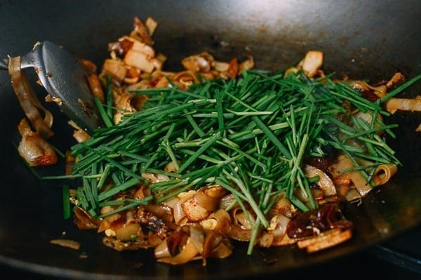Char Kway Teow Malaysian Stir-fried Rice Noodles, by geagle.miooashdv.tk