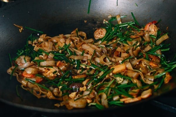 Char Kway Teow Malaysian Stir-fried Rice Noodles, by geagle.miooashdv.tk